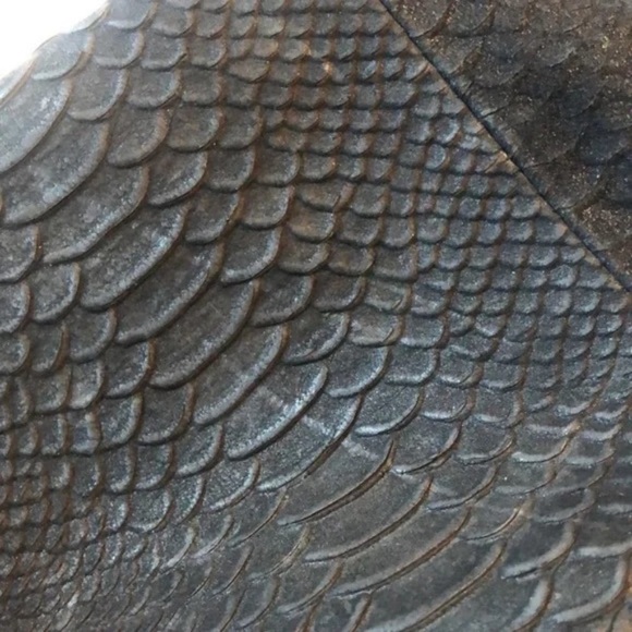 - Leather ASH bag fringe - Picture 7 of 14